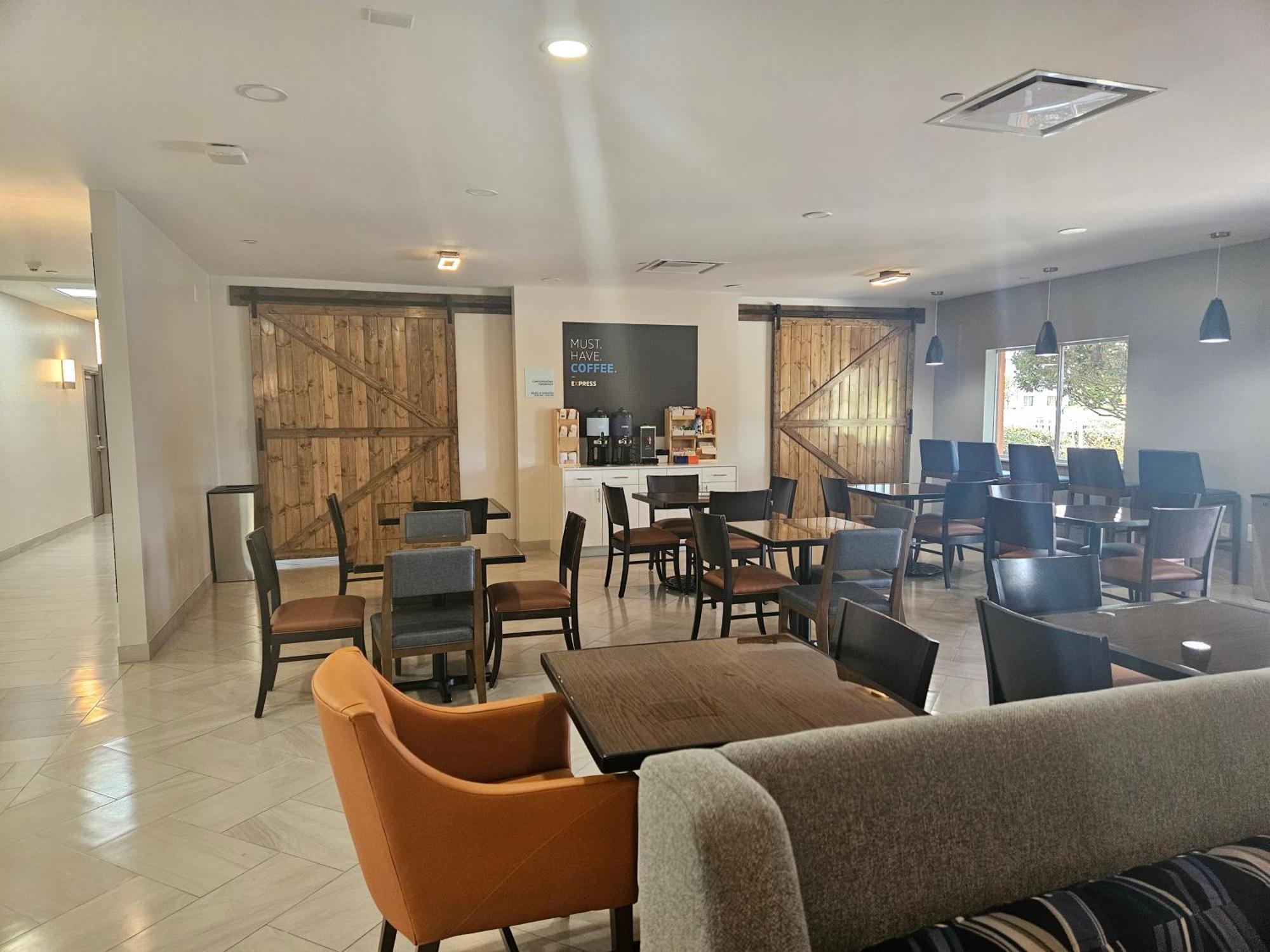Holiday Inn Express & Suites Clermont Se - West Orlando By Ihg Four Corners Exterior photo